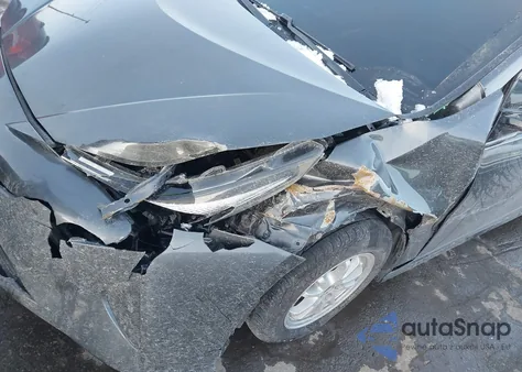 2018 Toyota Prius Two Eco z USA, uszkodzony, nr VIN JTDKARFU6J3066959